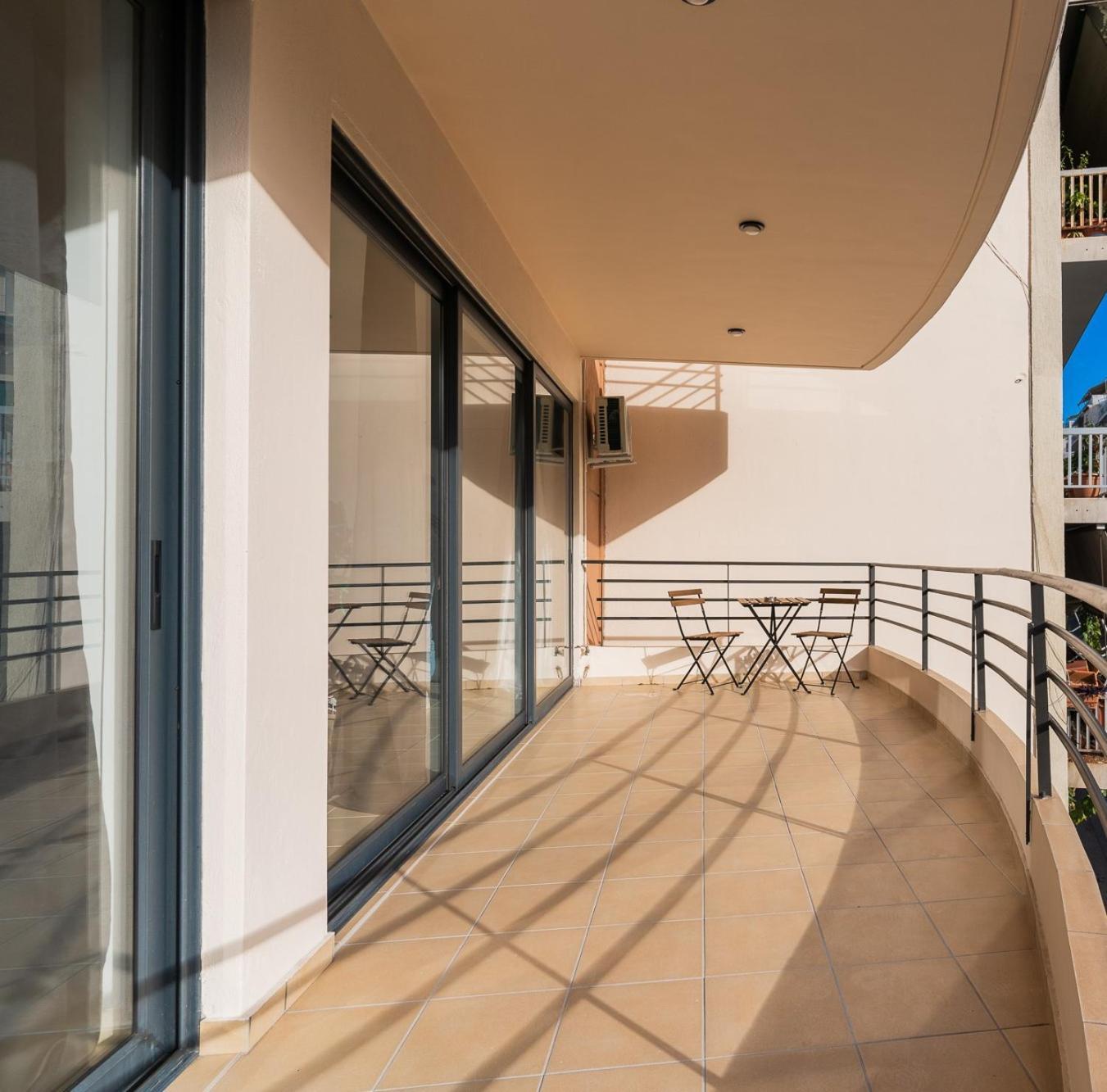 Gkr Luxury Apartments Атина Екстериор снимка