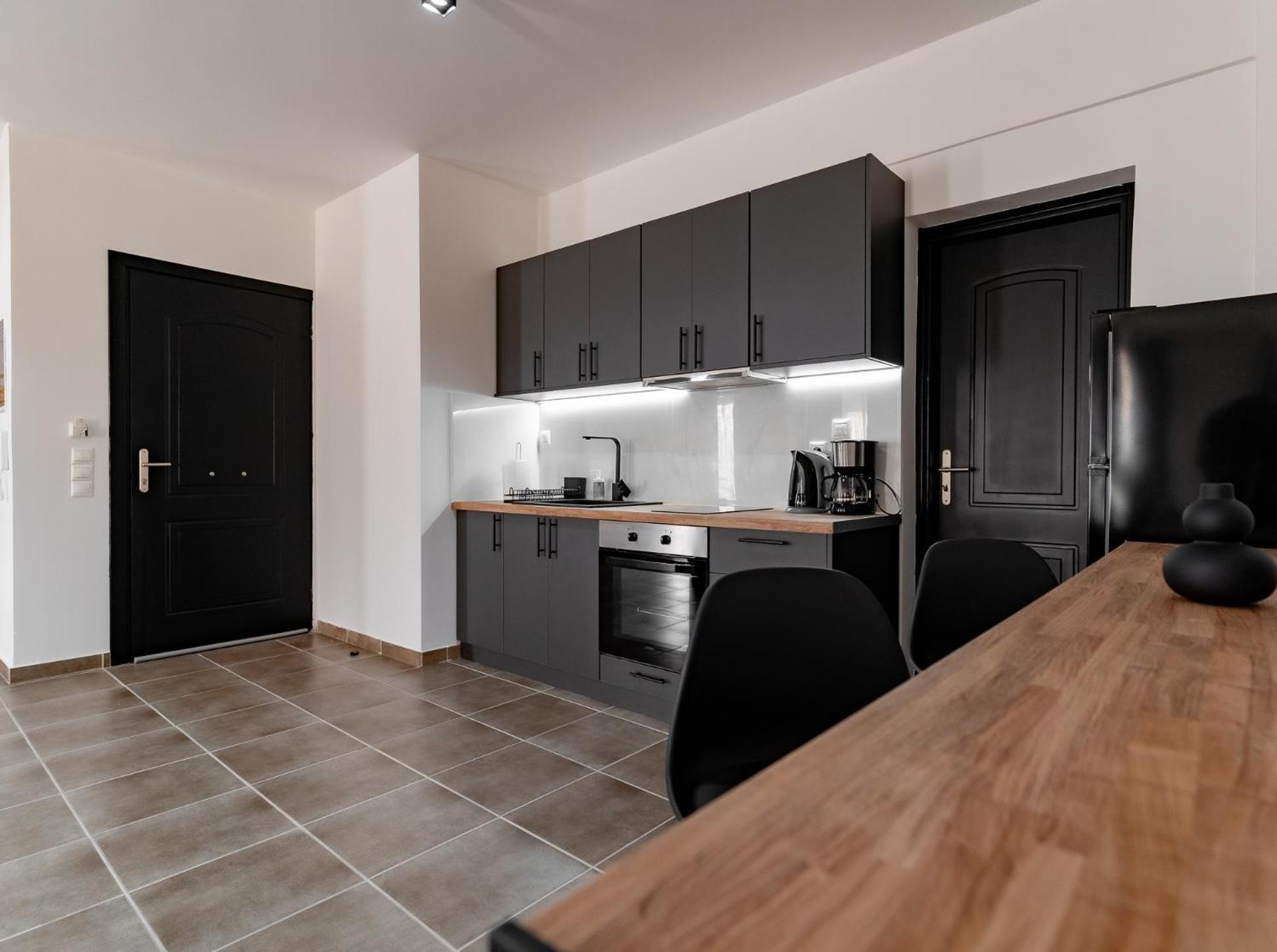 Gkr Luxury Apartments Атина Екстериор снимка