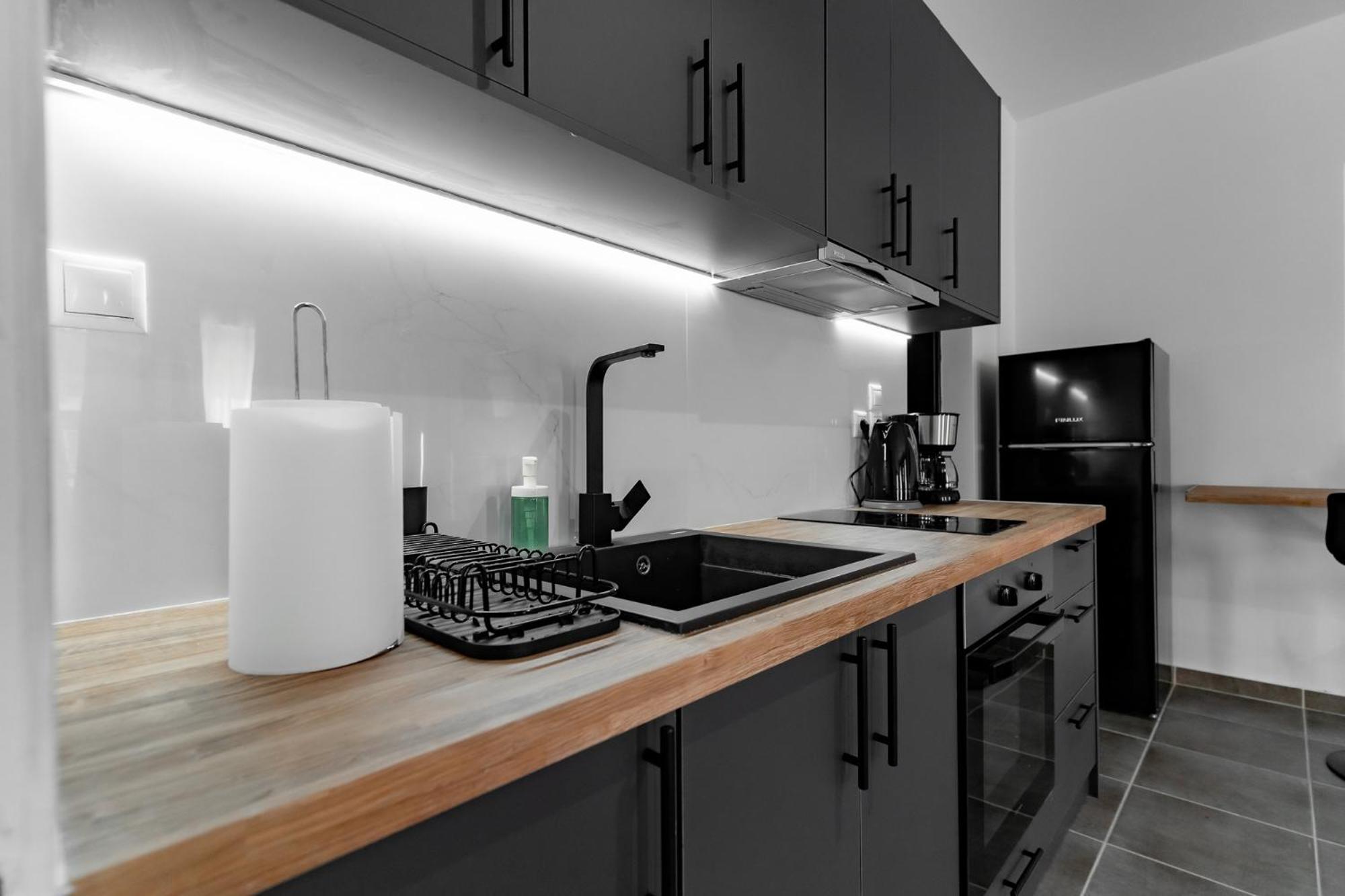 Gkr Luxury Apartments Атина Екстериор снимка