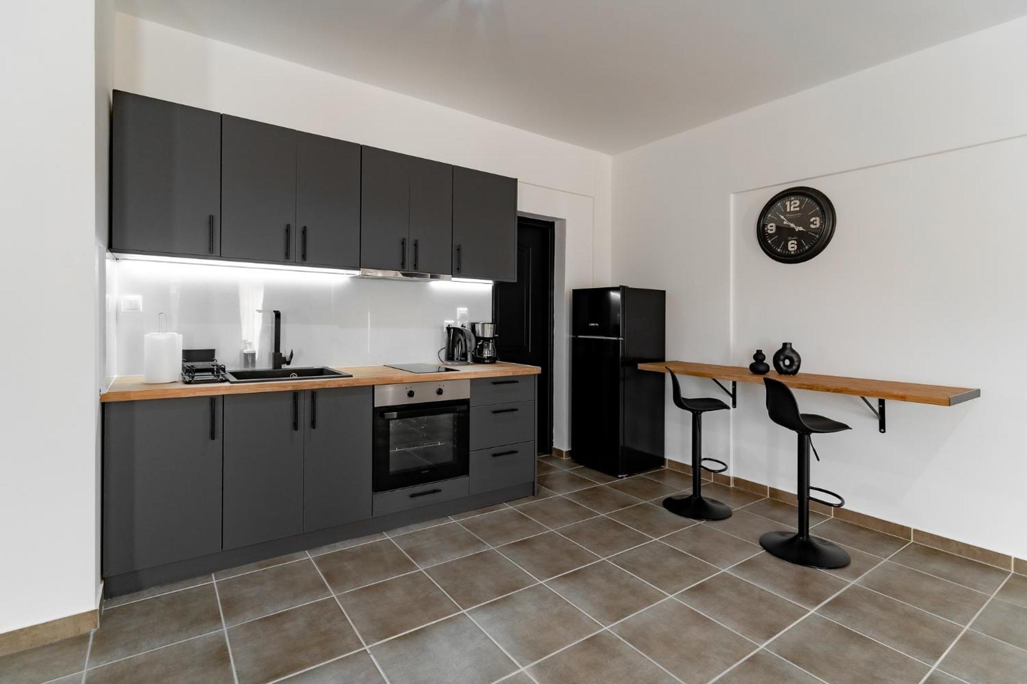 Gkr Luxury Apartments Атина Екстериор снимка
