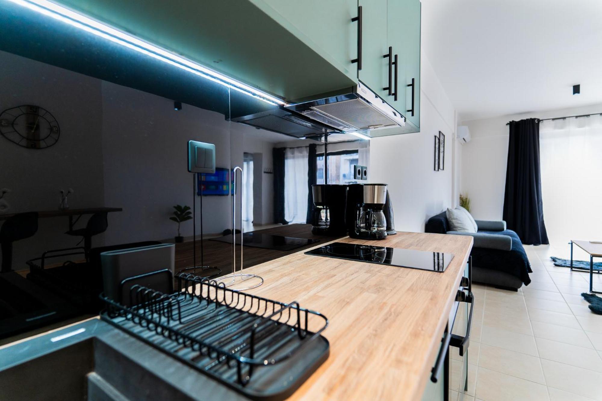 Gkr Luxury Apartments Атина Екстериор снимка