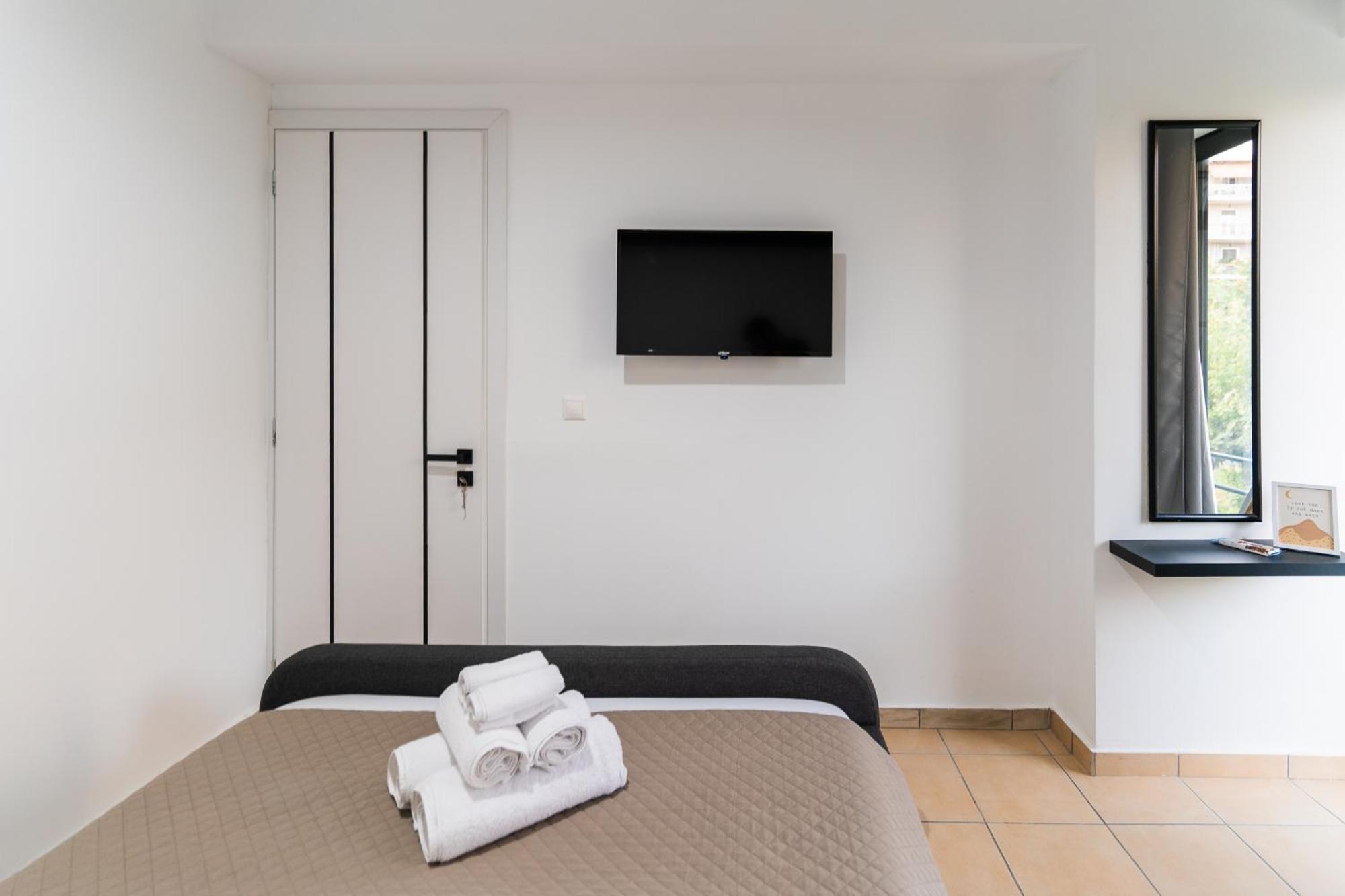 Gkr Luxury Apartments Атина Екстериор снимка